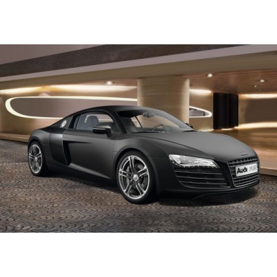 AUDI R8 - 1/24 SCALE - REVELL